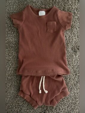 Mebie Baby short and T-shirt set